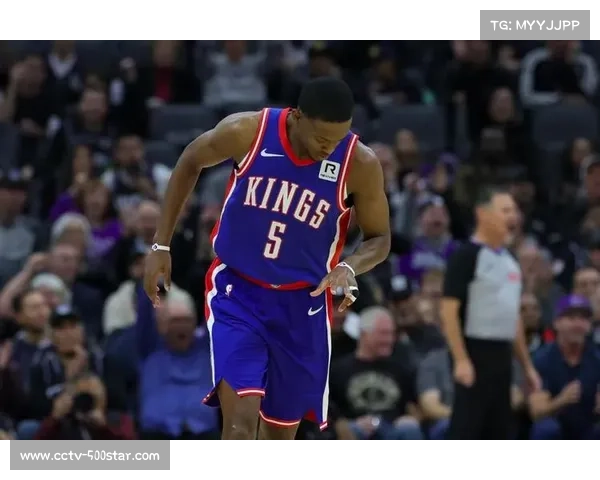 国王福克斯关键抢断，国王客场一分险胜魔术